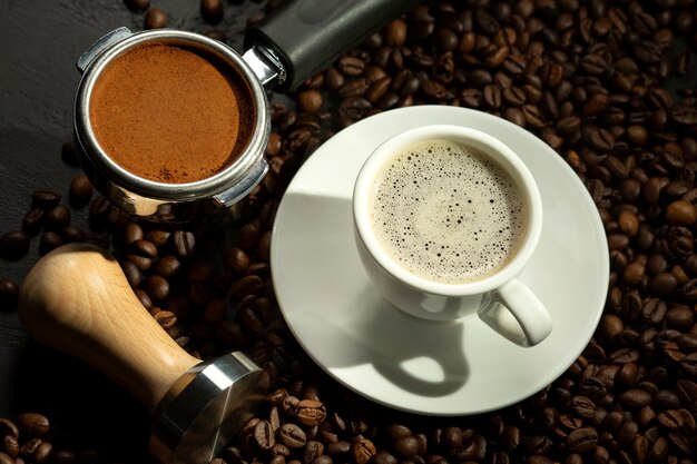 Ekspres ciśnieniowy – poradnik wyboru dla koneserów kawy